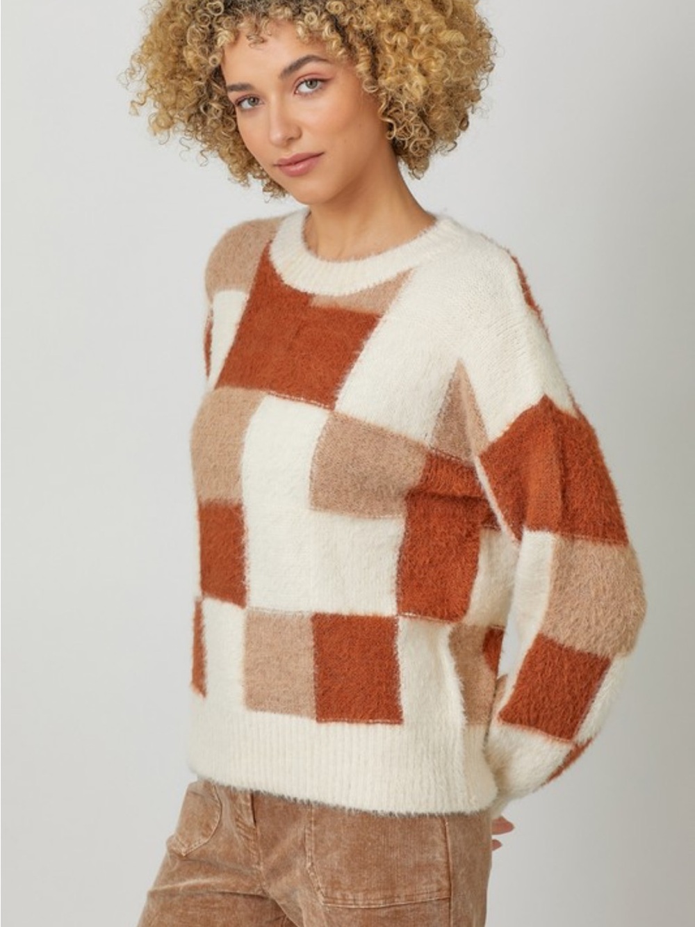 Checkered Pullover Sweater - Picture 3 of 7